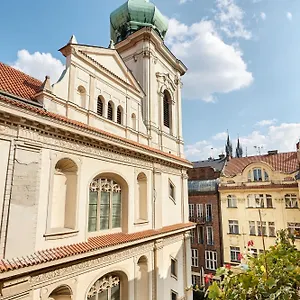 Old Town & Parking Assistance Praga