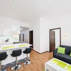 Apartment Near Centre With Parking Place, Prag